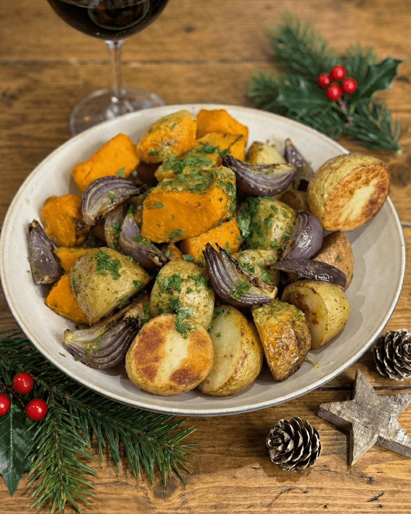Load image into Gallery viewer, Christmas Roast Banquet - Providoor
